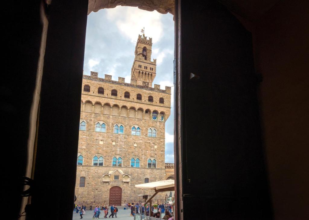 Palazzo Uguccioni Apartments Флоренция Екстериор снимка