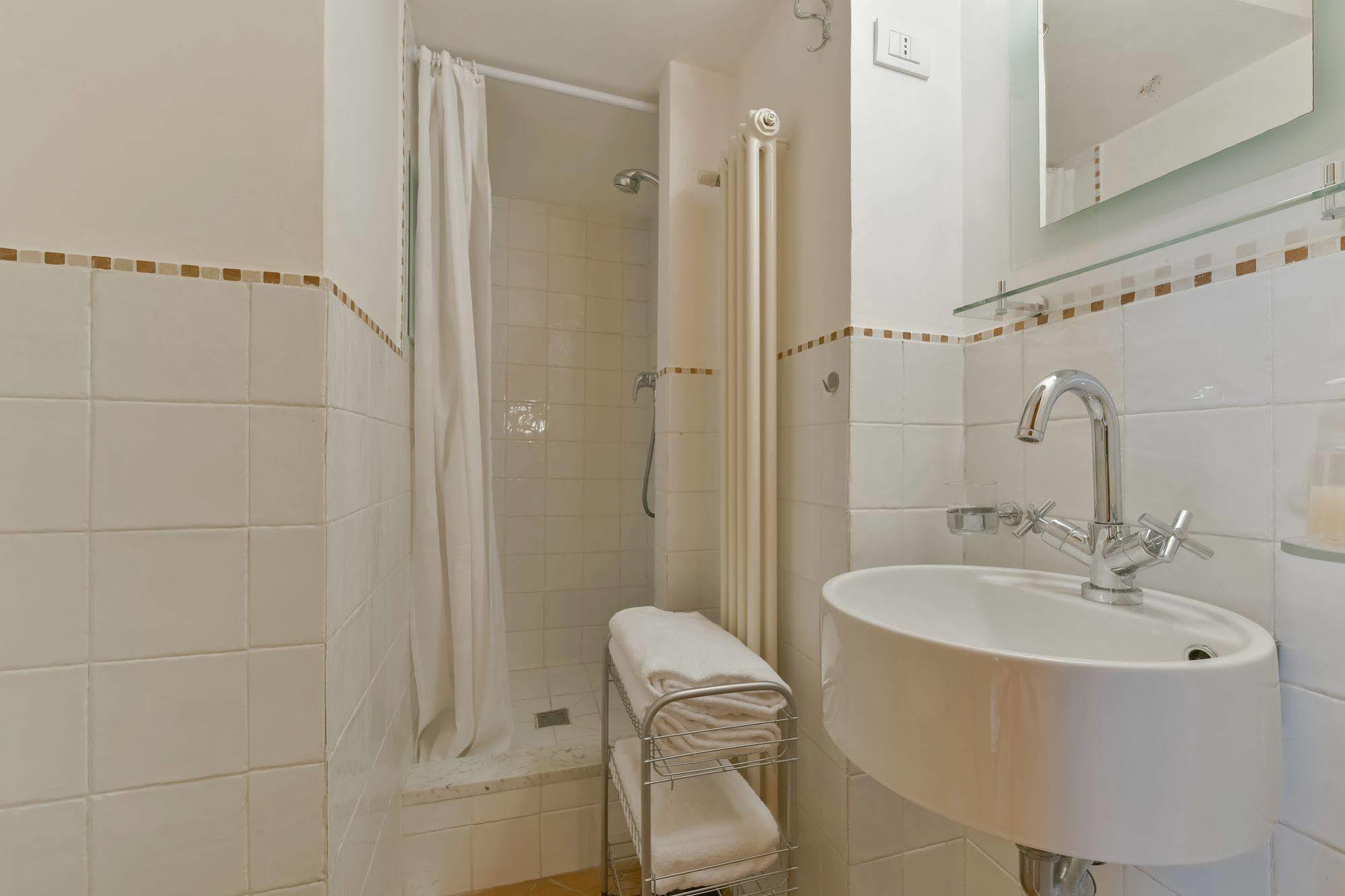 Palazzo Uguccioni Apartments Флоренция Екстериор снимка