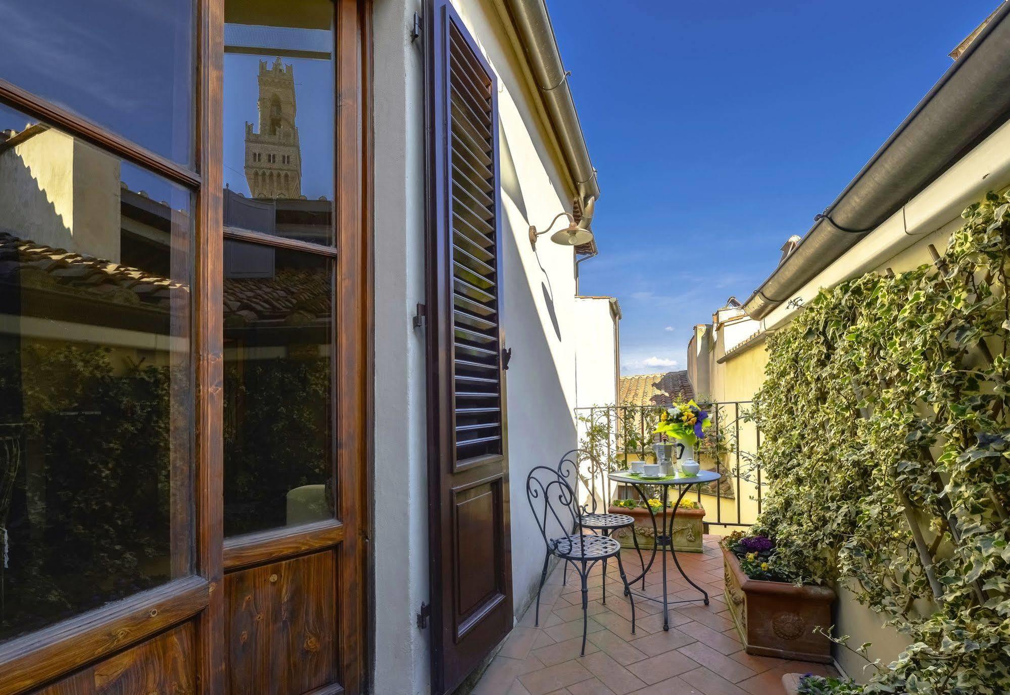 Palazzo Uguccioni Apartments Флоренция Екстериор снимка